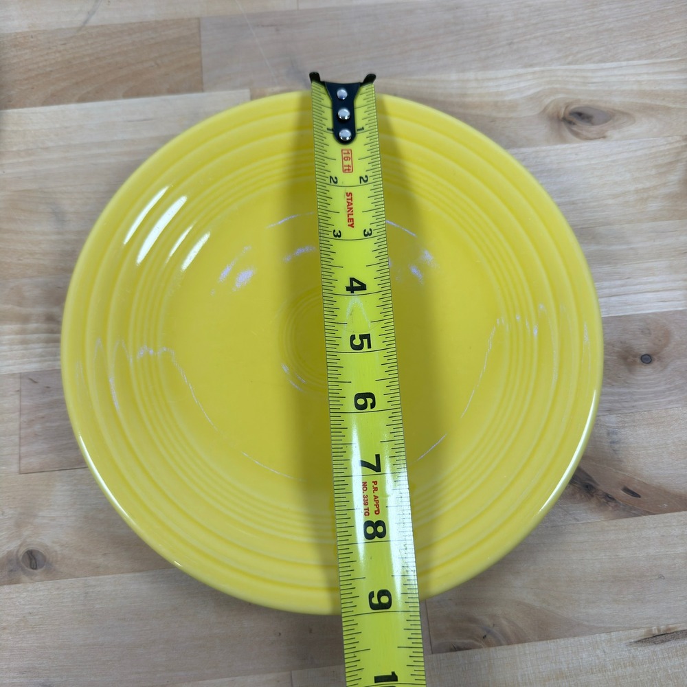 Fiesta Homer Laughlin Yellow 9 inch Classic Rim Luncheon Plate USA Lead Free - Picture 5 of 7